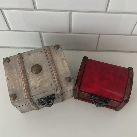 Mini Wooden Jewelry Box - Picture 12 of 12